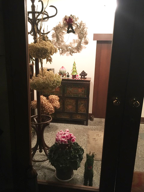 明日はクリスマスイブです。