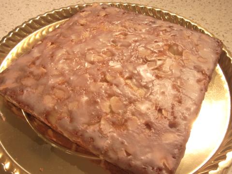 リンゴ入りアーモンドタルト