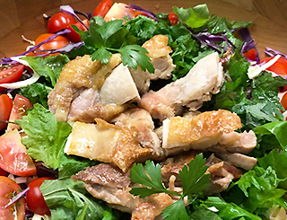 カリカリチキンソテーサラダ